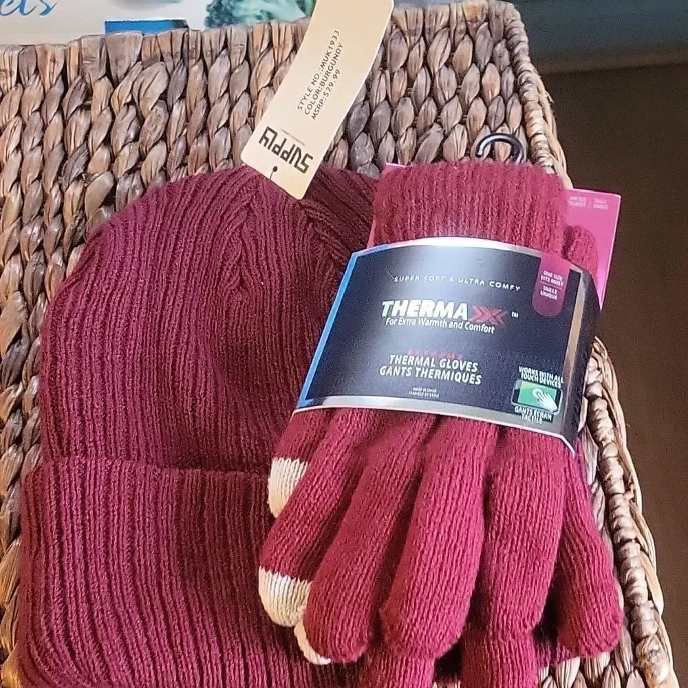 ThermaXX GloveS And SUPPLY Burgandy Hat